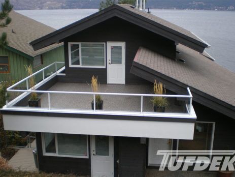 LARGE FINISHED BALCONY WITH DESIGNER AGGREGATE VINYL FLOORING BY TUFDEK